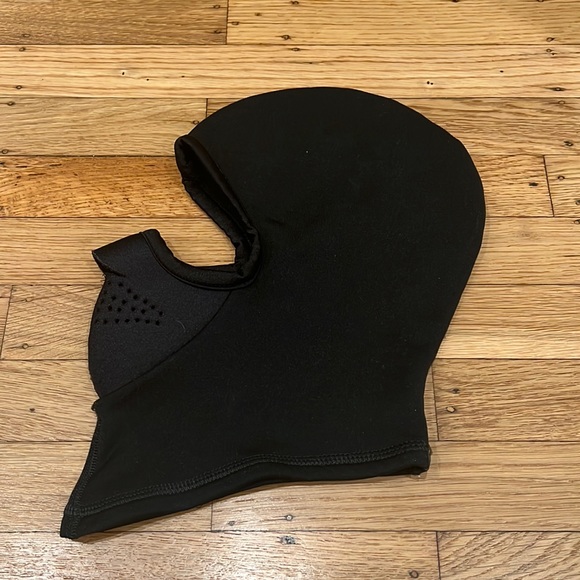 STAY WARM! Seirus Innovation Neofleece Headliner Balaclava Youth/XS - Picture 2 of 5